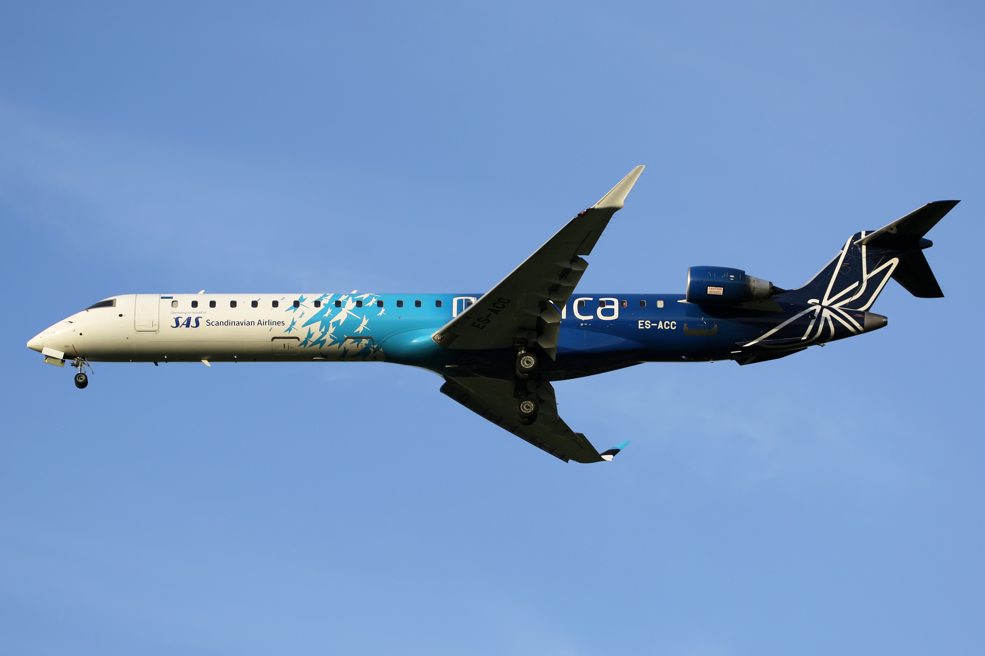 ES-ACC (SAS Scandinavian Airlines) (Aircraft » EPWA Spotting » Mitsubishi Regional Jet » CRJ-900 » Nordica)