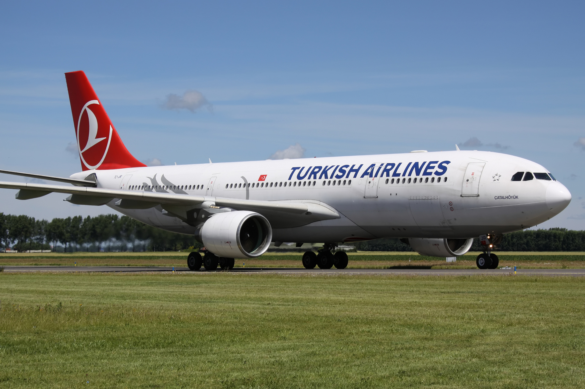 TC-JIR (Aircraft » Schiphol Spotting » Airbus A330-200 » THY Turkish Airlines)