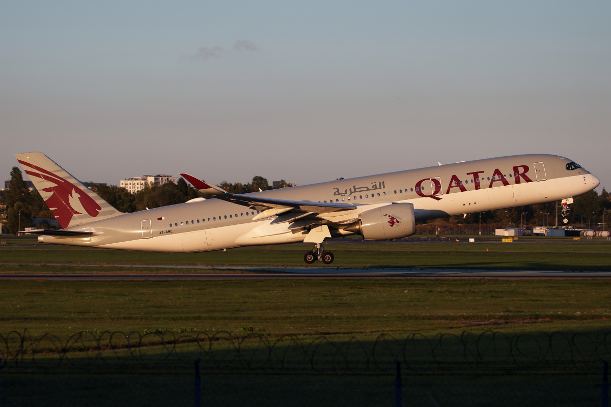 A7-AME (Samoloty » Spotting na EPWA » Airbus A350-900 » Qatar Airways)