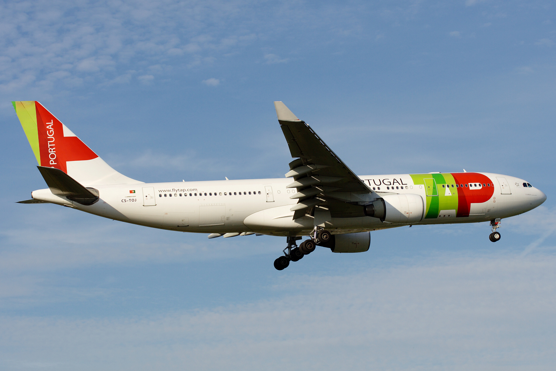 CS-TOJ (Samoloty » Spotting na EPWA » Airbus A330-200 » TAP Air Portugal)