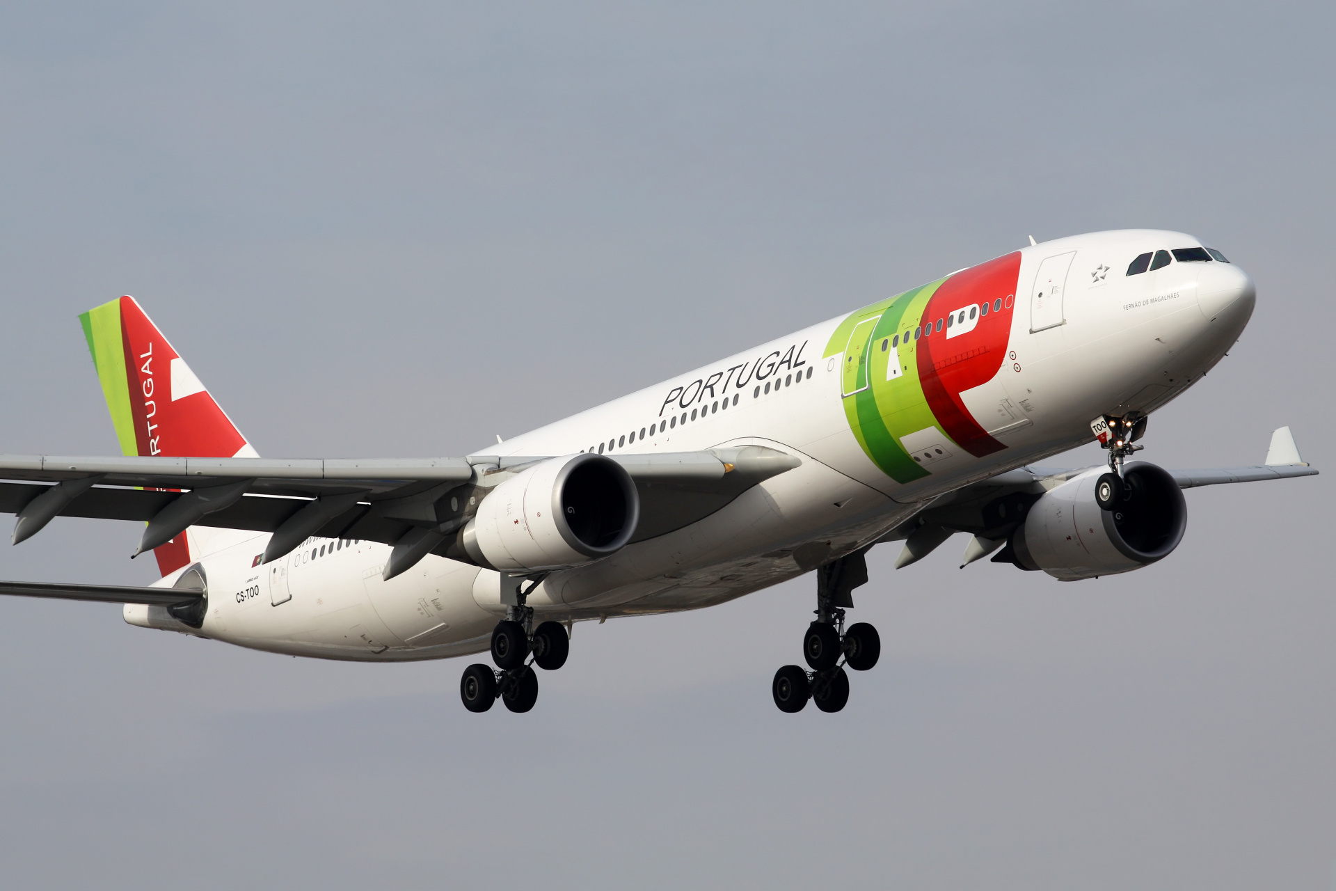 CS-TOO (Samoloty » Spotting na EPWA » Airbus A330-200 » TAP Air Portugal)