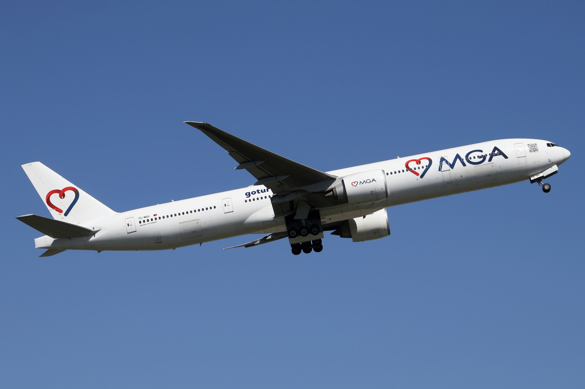 TC-MGG (full livery)