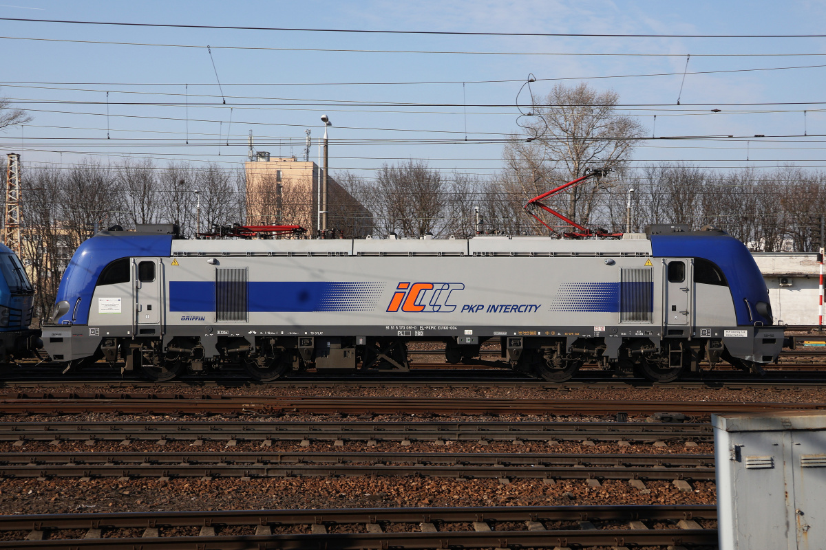 E4DCU EU160-004 (Vehicles » Trains and Locomotives » Newag Griffin)