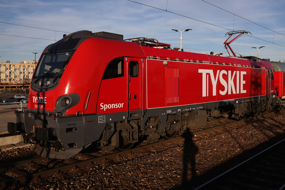 E4DCU EU160-011 (okleina "Tyskie")