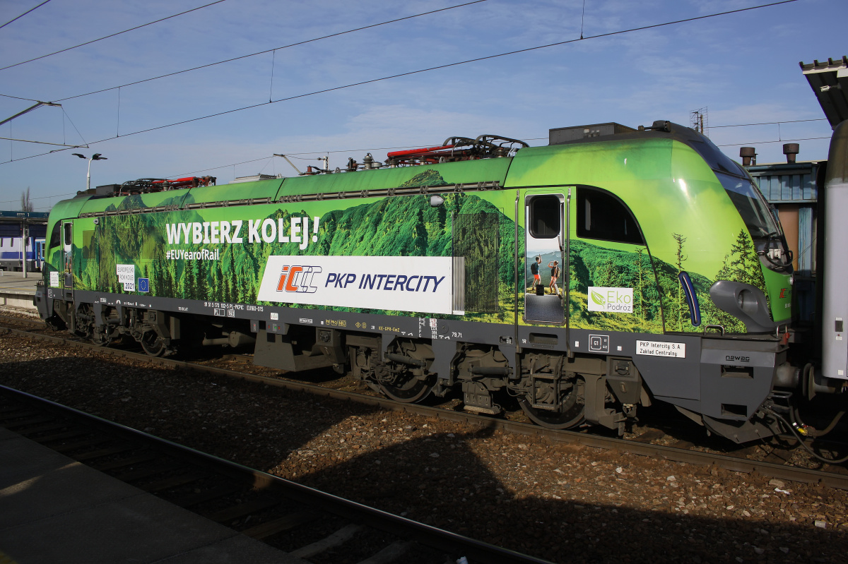 E4DCU EU160-015 ("European Year of the Rail 2021" wrap) (Vehicles » Trains and Locomotives » Newag Griffin)