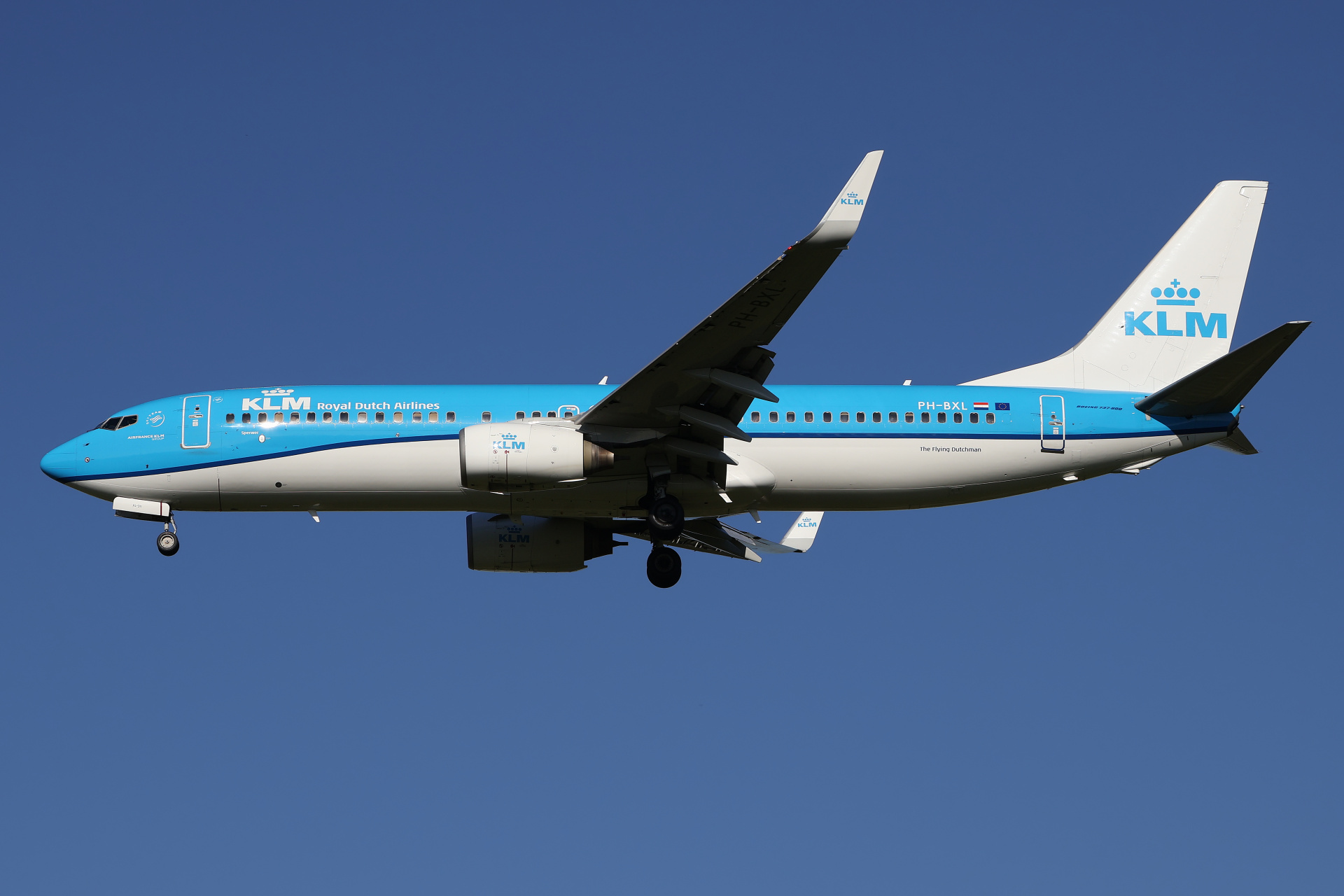 PH-BXL (Aircraft » EPWA Spotting » Boeing 737-800 » KLM Royal Dutch Airlines)