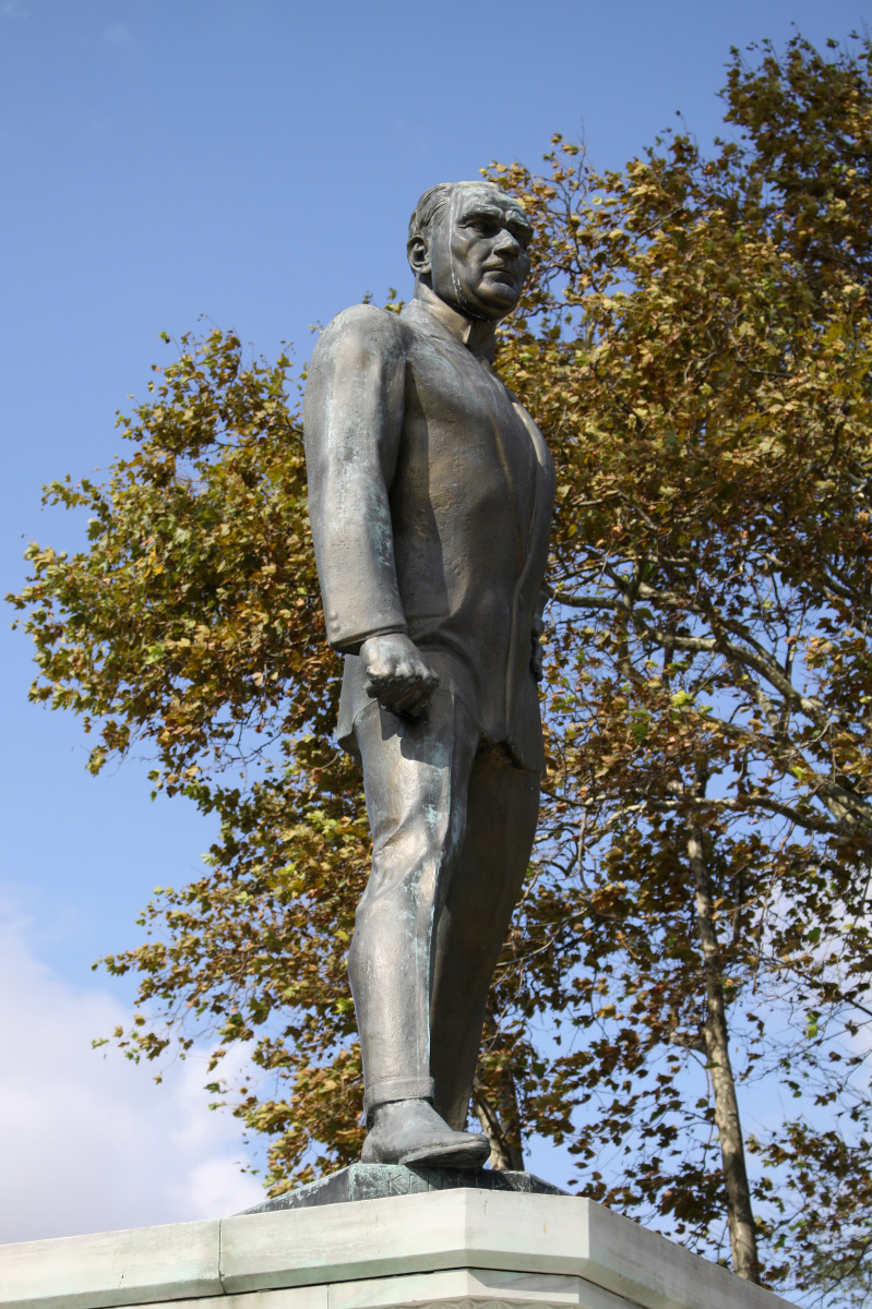 The Monument of Mustafa Kemal Atatürk (Travels » Istanbul)