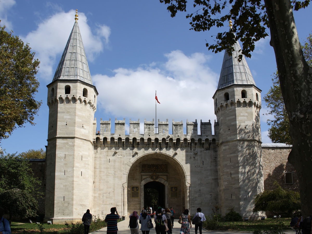 Pałac Topkapi - Brama Powitań (Brama Środkowa) (Podróże » Stambuł)