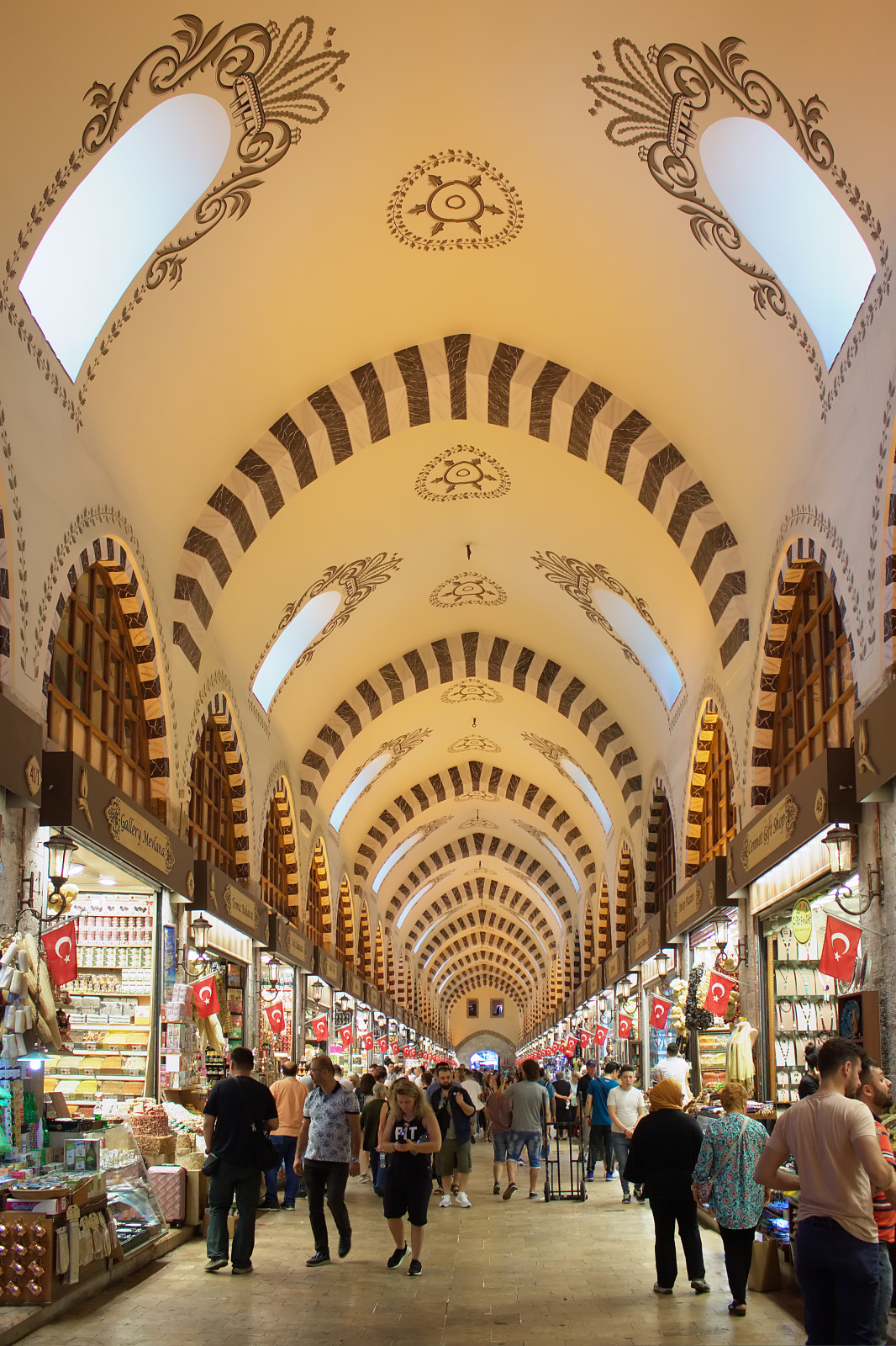 Spice Bazaar (Travels » Istanbul)