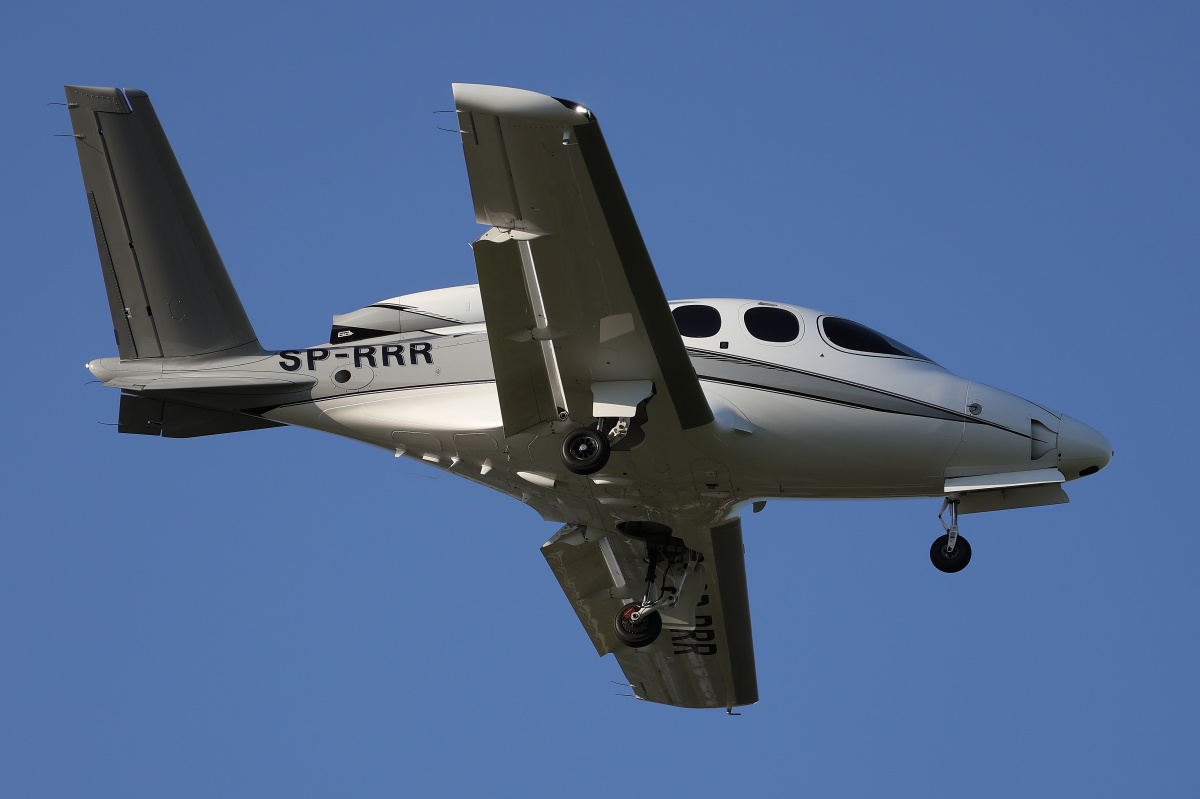 G2+, SP-RRR, private (Aircraft » EPWA Spotting » Cirrus SF50 Vision Jet)