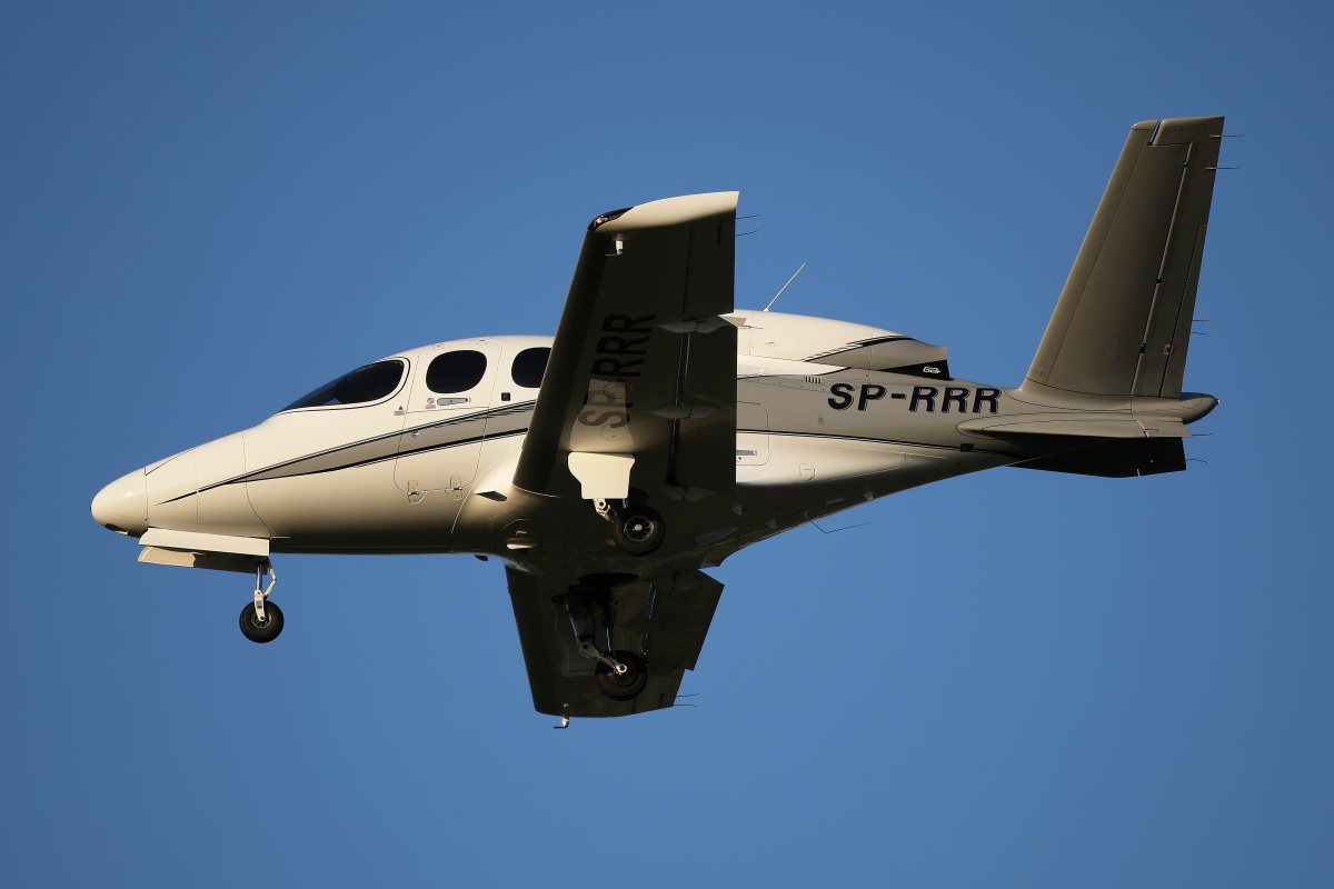 G2+, SP-RRR, private (Aircraft » EPWA Spotting » Cirrus SF50 Vision Jet)