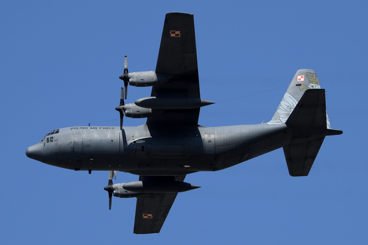 1504 (malowanie 1918-2018. 100 lat Polskich Sił Powietrznych) (Samoloty » Air Show Radom 2023 » Lockheed C-130E Hercules, Polskie Siły Powietrzne)
