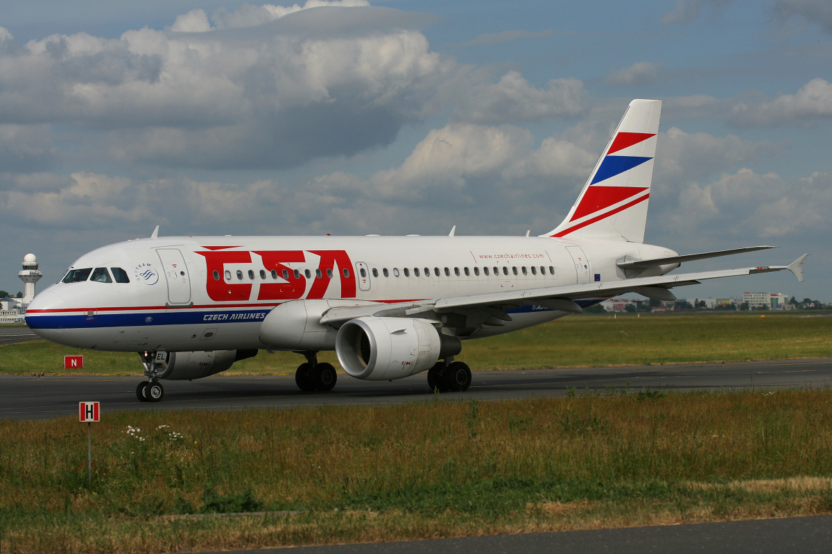 OK-MEL, CSA Czech Airlines (Samoloty » Spotting na EPWA » Airbus A319-100 » CSA Czech Airlines)