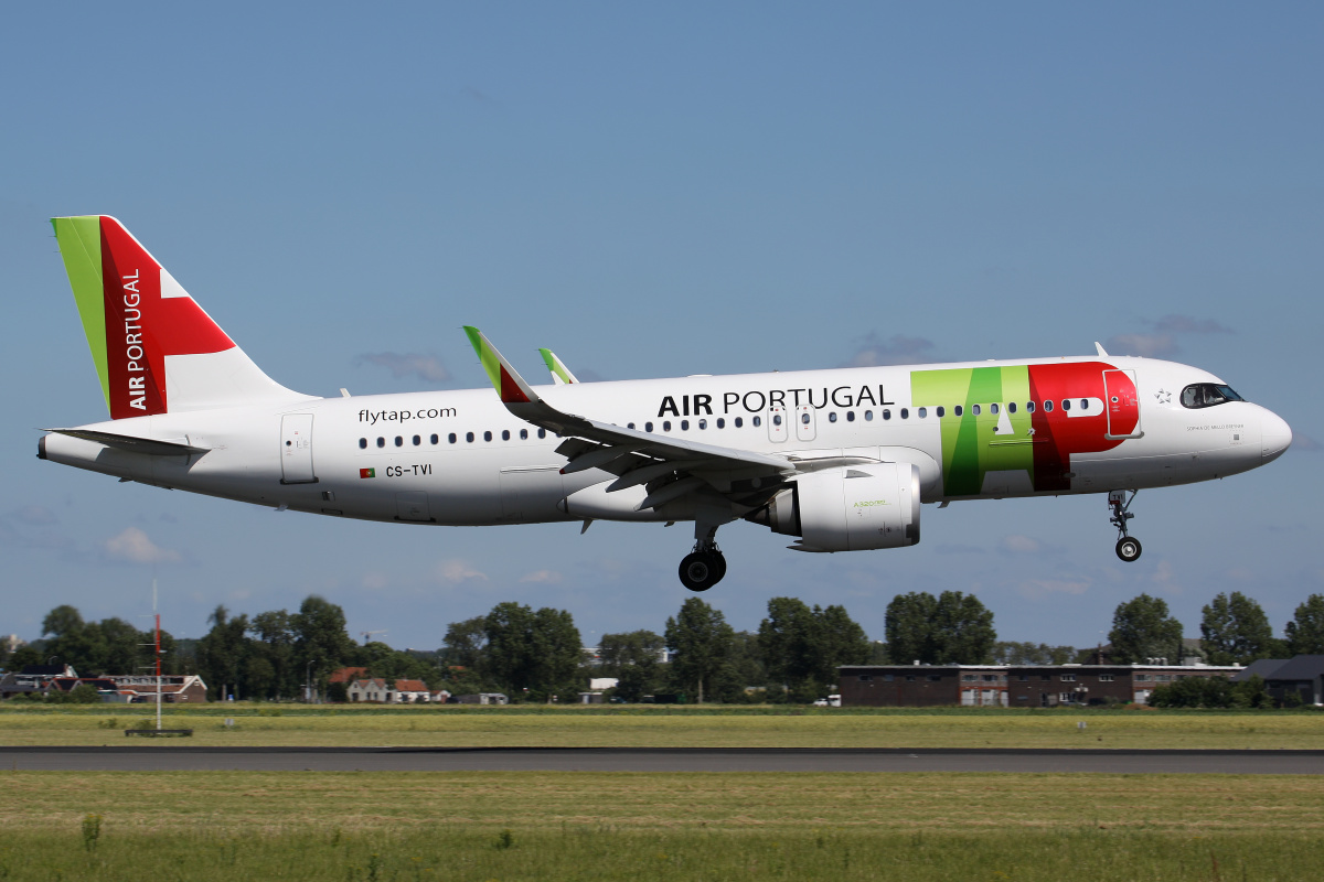 CS-TVI, TAP Air Portugal (Samoloty » Spotting na Schiphol » Airbus A320neo)