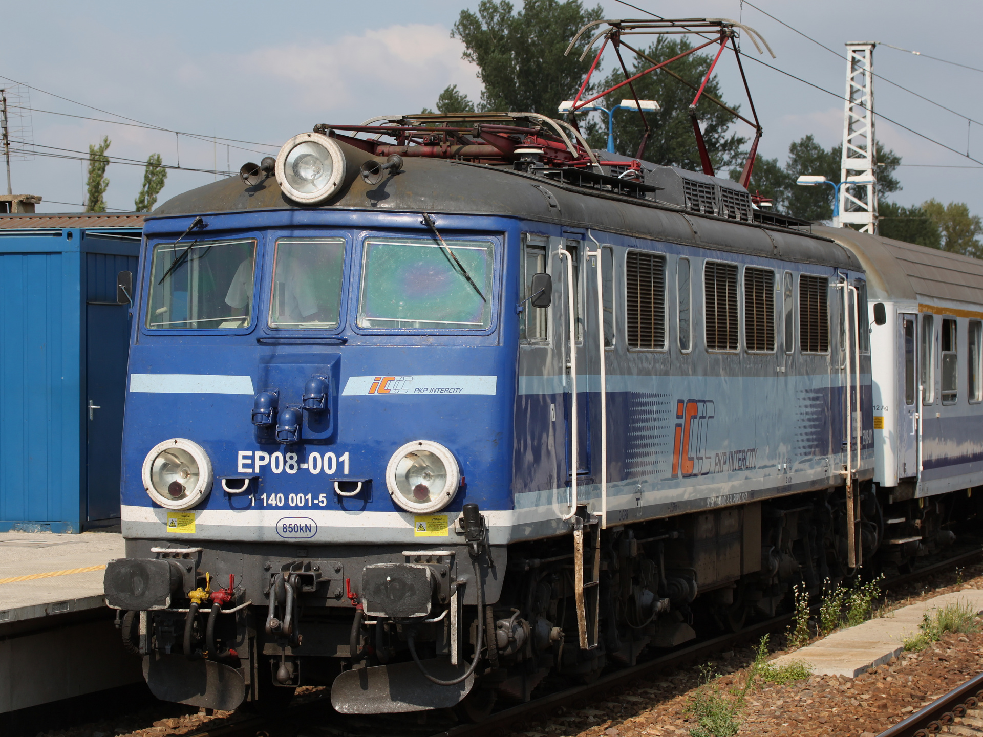 EP08-001 (Vehicles » Trains and Locomotives » Pafawag 102E)