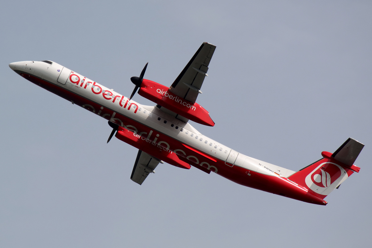 D-ABQH, AirBerlin (Aircraft » EPWA Spotting » De Havilland Canada DHC-8 Dash 8 » AirBerlin)