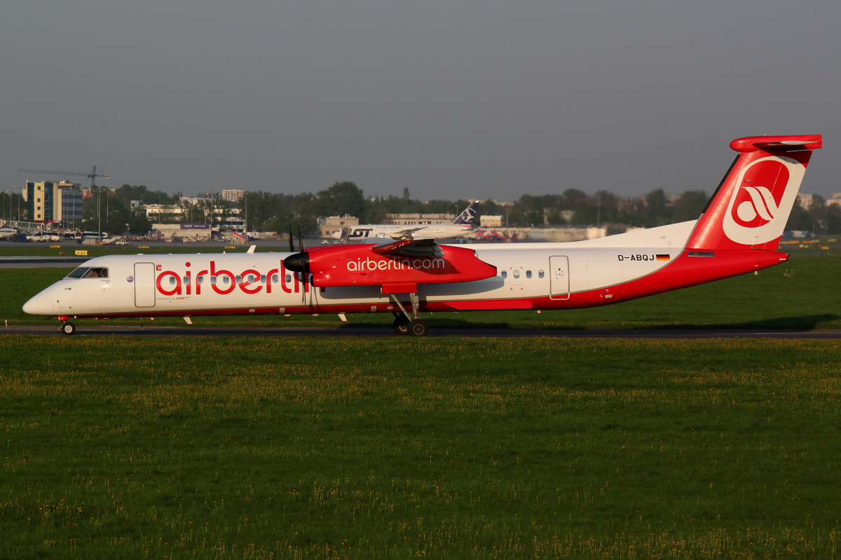 D-ABQJ, AirBerlin (Samoloty » Spotting na EPWA » De Havilland Canada DHC-8 Dash 8 » AirBerlin)