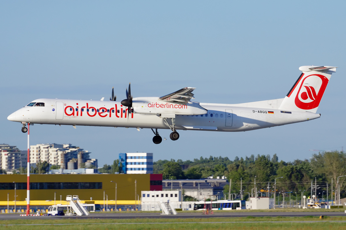 D-ABQQ (Samoloty » Spotting na EPWA » De Havilland Canada DHC-8 Dash 8 » AirBerlin)