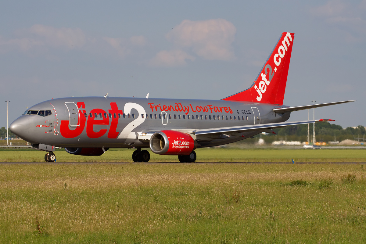 G-CELE, Jet2 (Samoloty » Spotting na Schiphol » Boeing 737-300)