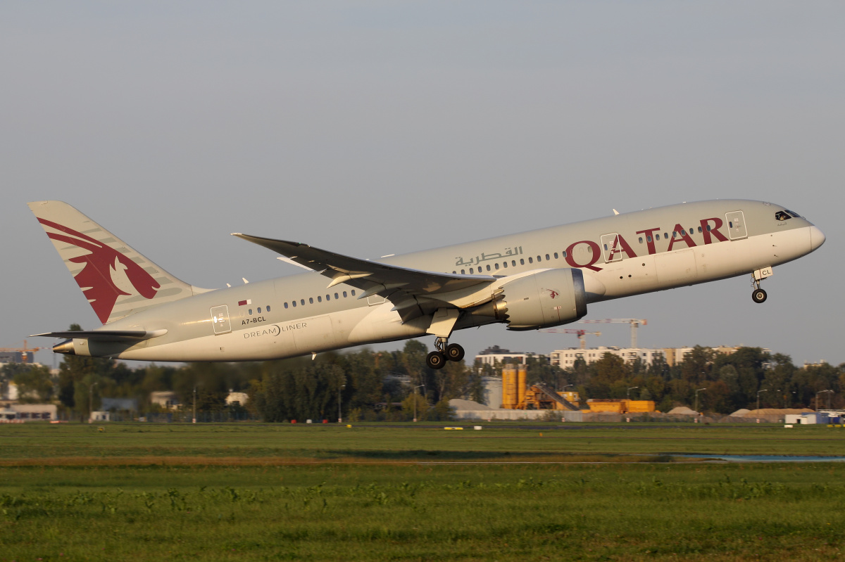 A7-BCL (Aircraft » EPWA Spotting » Boeing 787-8 Dreamliner » Qatar Airways)