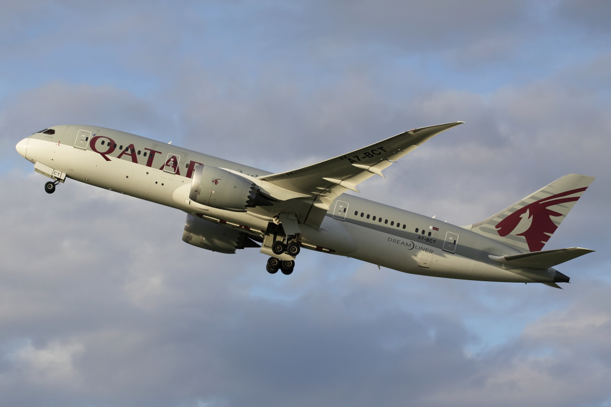 A7-BCT (Aircraft » EPWA Spotting » Boeing 787-8 Dreamliner » Qatar Airways)