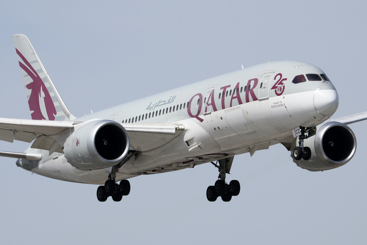 A7-BCZ ("25 Years of Excellence" sticker) (Aircraft » EPWA Spotting » Boeing 787-8 Dreamliner » Qatar Airways)