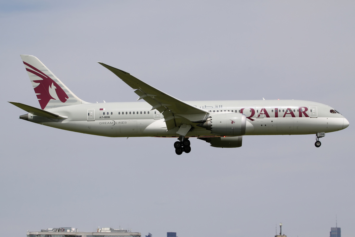 A7-BDB (Aircraft » EPWA Spotting » Boeing 787-8 Dreamliner » Qatar Airways)