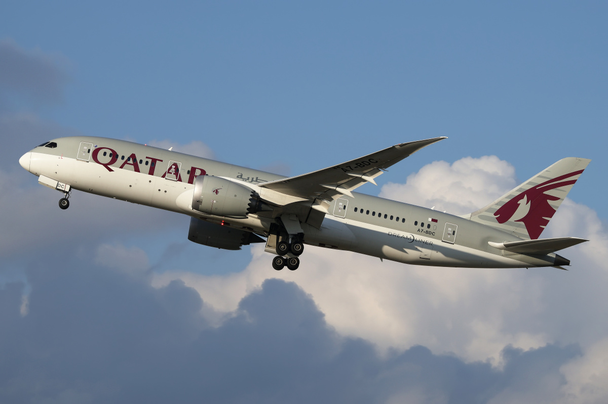 A7-BDC (Aircraft » EPWA Spotting » Boeing 787-8 Dreamliner » Qatar Airways)