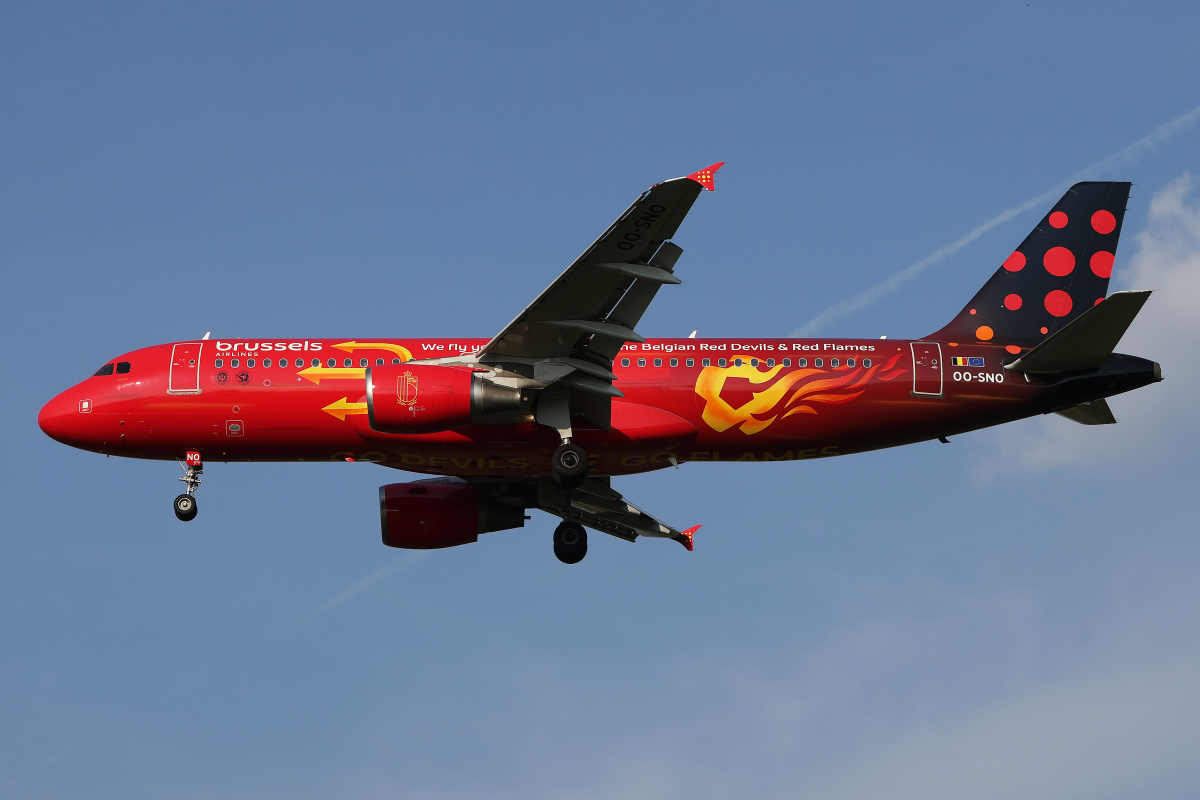 OO-SNO ("Belgian Icons - Trident: Red Devils & Red Flames" livery)