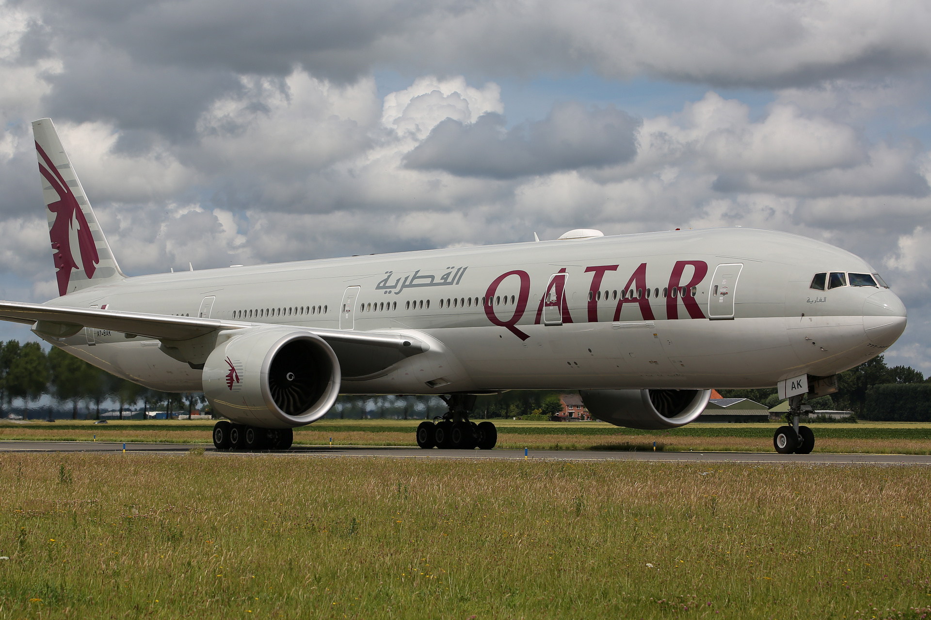 A7-BAK, Qatar Airways (Samoloty » Spotting na Schiphol » Boeing 777-300ER)