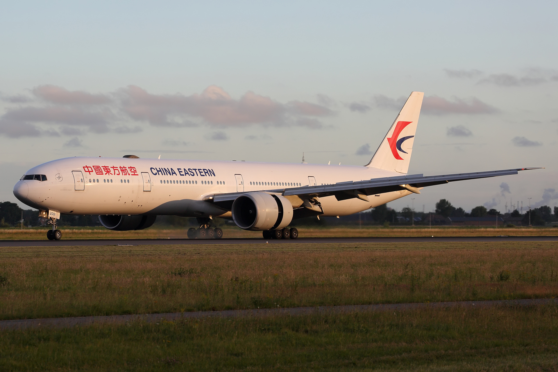 B-2001, China Eastern Airlines (Aircraft » Schiphol Spotting » Boeing 777-300ER)