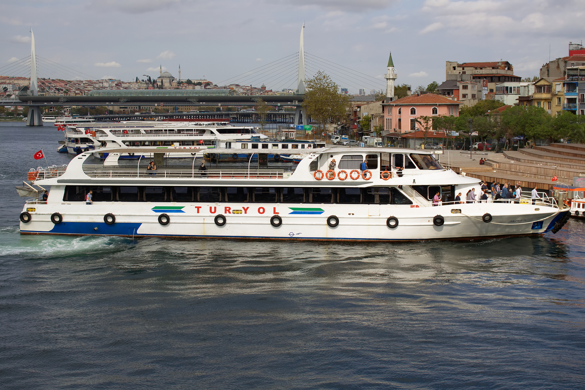 Yazici IV (Travels » Istanbul » Bosphorus » Ships and boats)