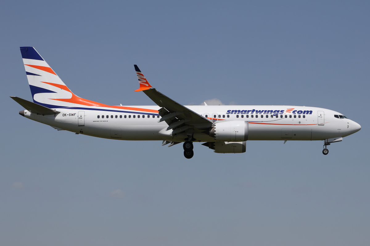 OK-SWF (Samoloty » Spotting na EPWA » Boeing 737-8 MAX » SmartWings)