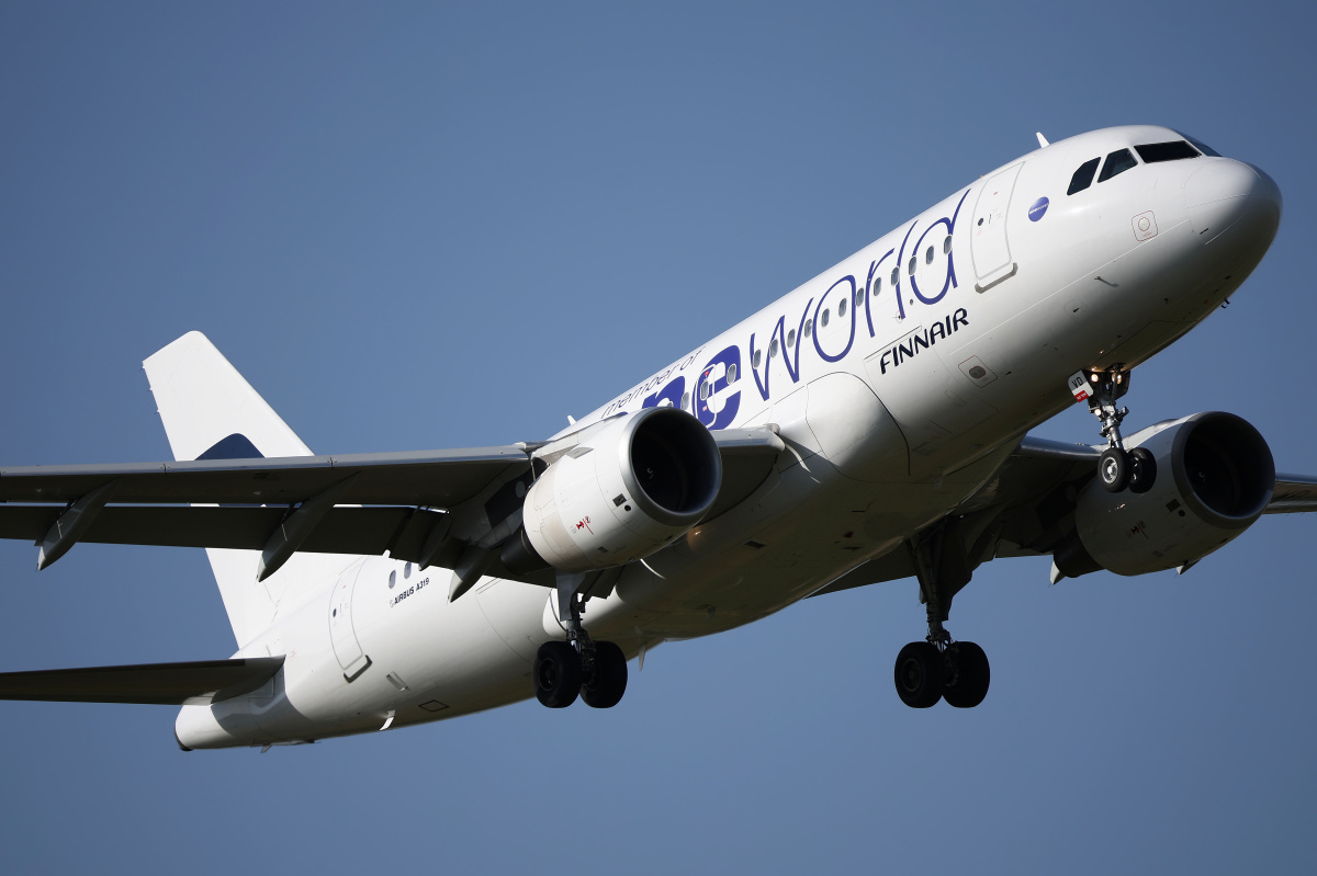 OH-LVD (malowanie OneWorld) (Samoloty » Spotting na EPWA » Airbus A319-100 » Finnair)