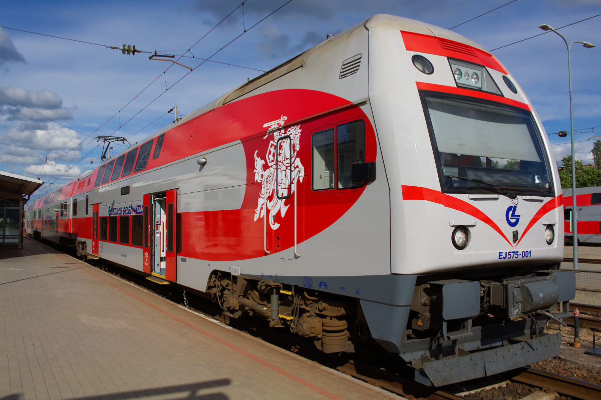 Škoda CityElefant EJ575-001 (Travels » Vilnius » Vehicles » Trains and Locomotives)