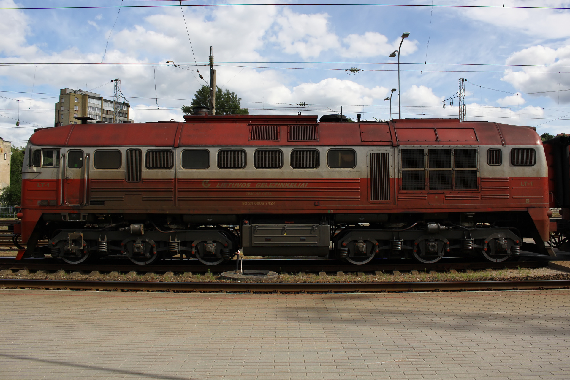 2M62M-0674 (Travels » Vilnius » Vehicles » Trains and Locomotives)