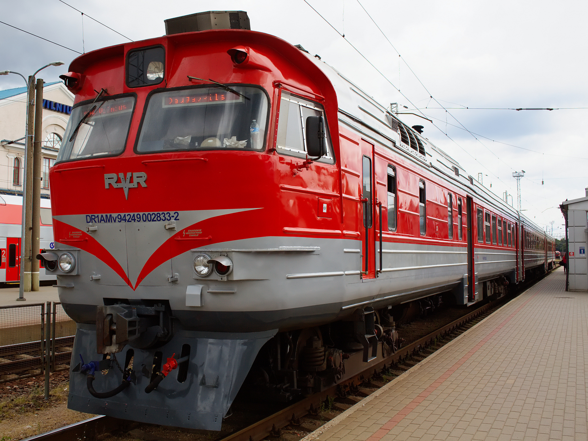 RVR DR1AM 833 (Travels » Vilnius » Vehicles » Trains and Locomotives)
