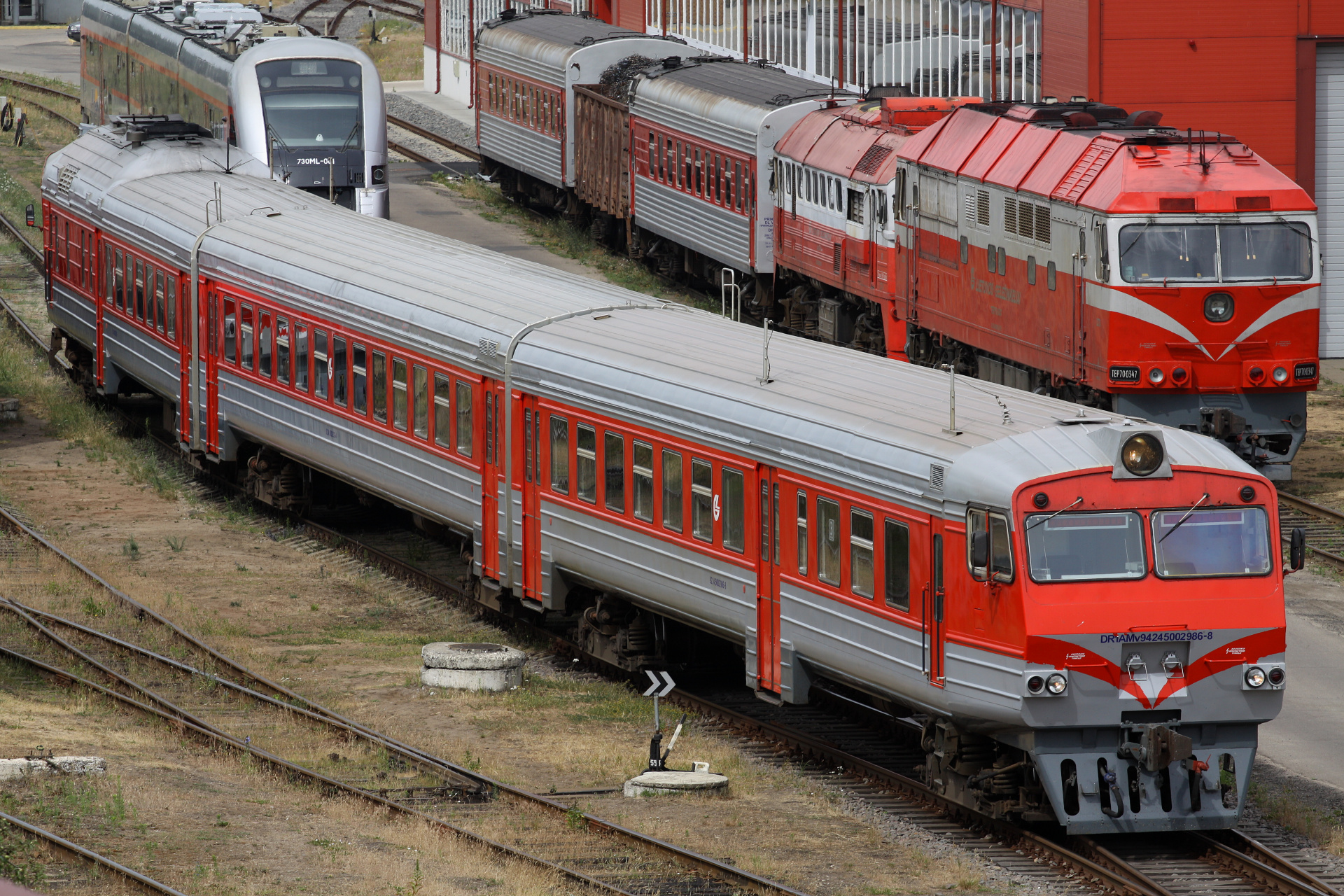 RVR DR1AM 986 (Travels » Vilnius » Vehicles » Trains and Locomotives)