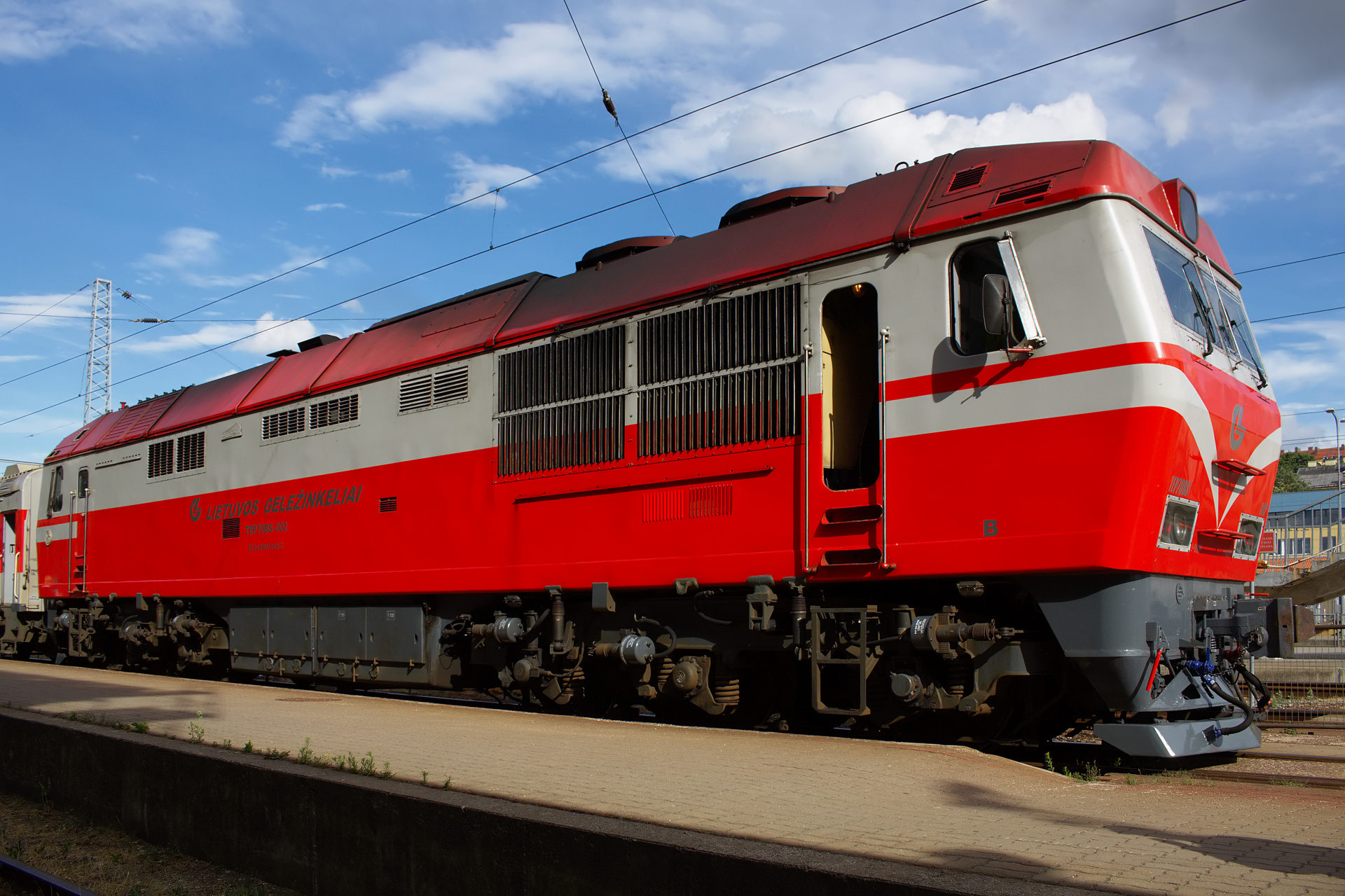 ТМХ (TMH) TEP70BS-002 (Travels » Vilnius » Vehicles » Trains and Locomotives)