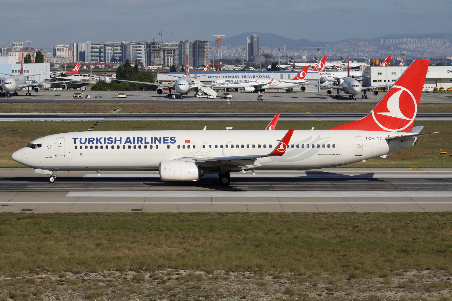 Boeing 737-900, TC-JYC, THY Turkish Airlines (Samoloty » Port Lotniczy im. Atatürka w Stambule » różne)
