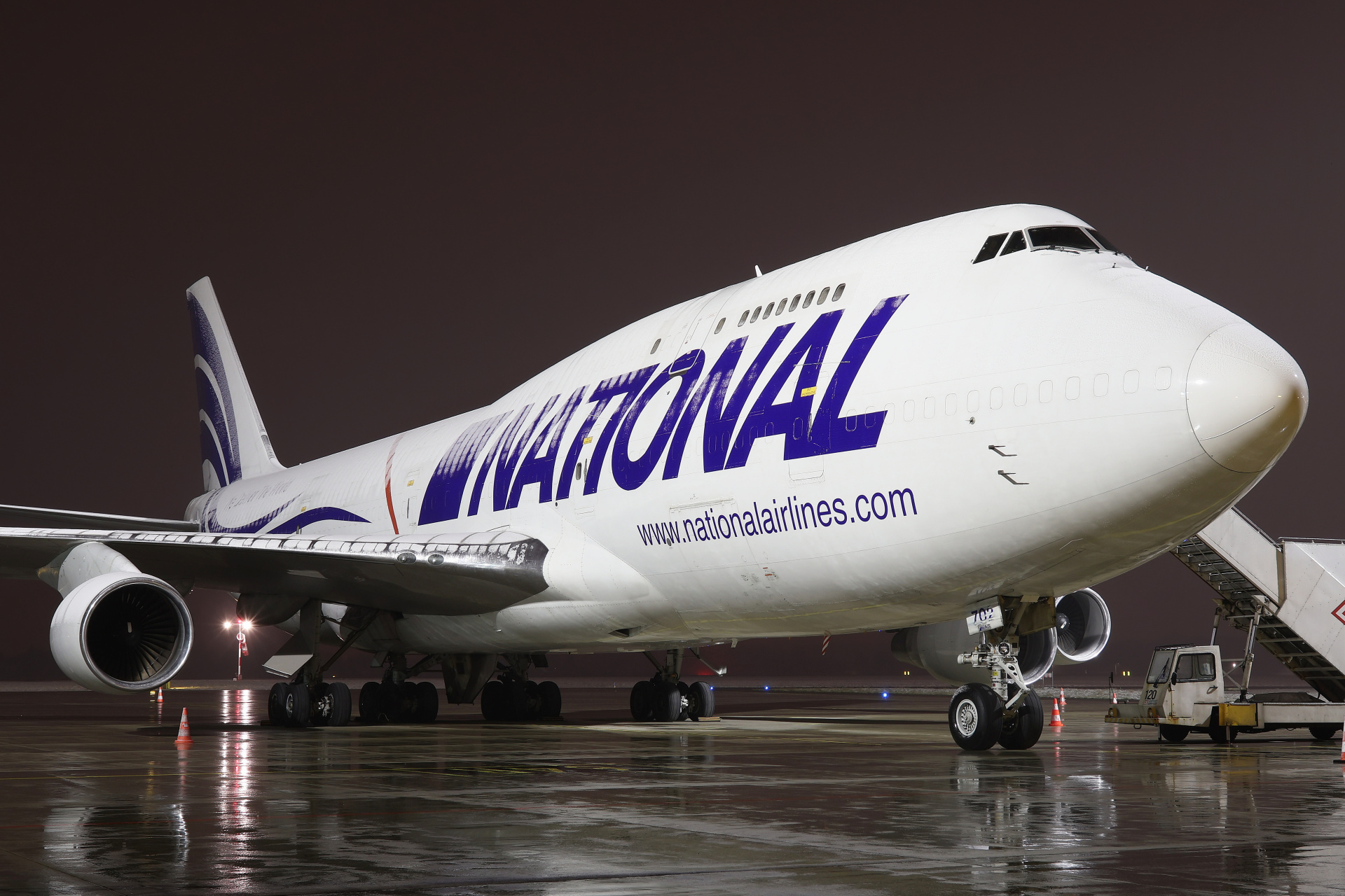 BCF, N702CA (Aircraft » EPWA Spotting » Boeing 747-400F » National Air Cargo)