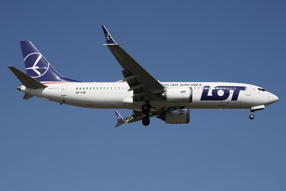 SP-LVB (Aircraft » EPWA Spotting » Boeing 737-8 MAX » LOT Polish Airlines)