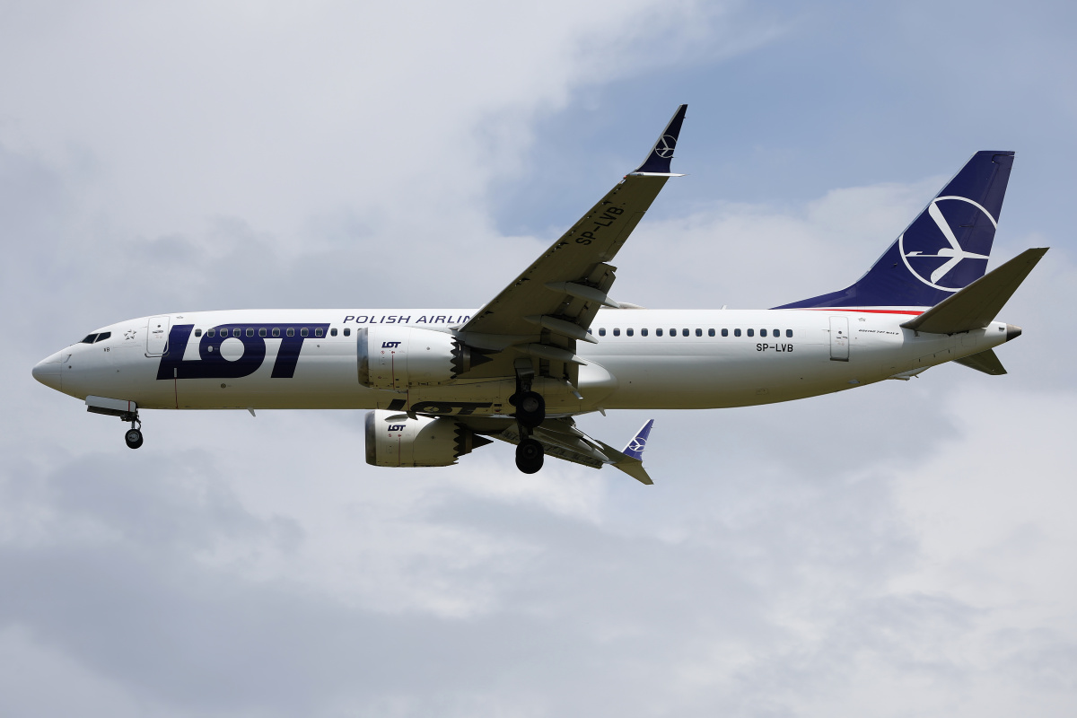 SP-LVB (Aircraft » EPWA Spotting » Boeing 737-8 MAX » LOT Polish Airlines)