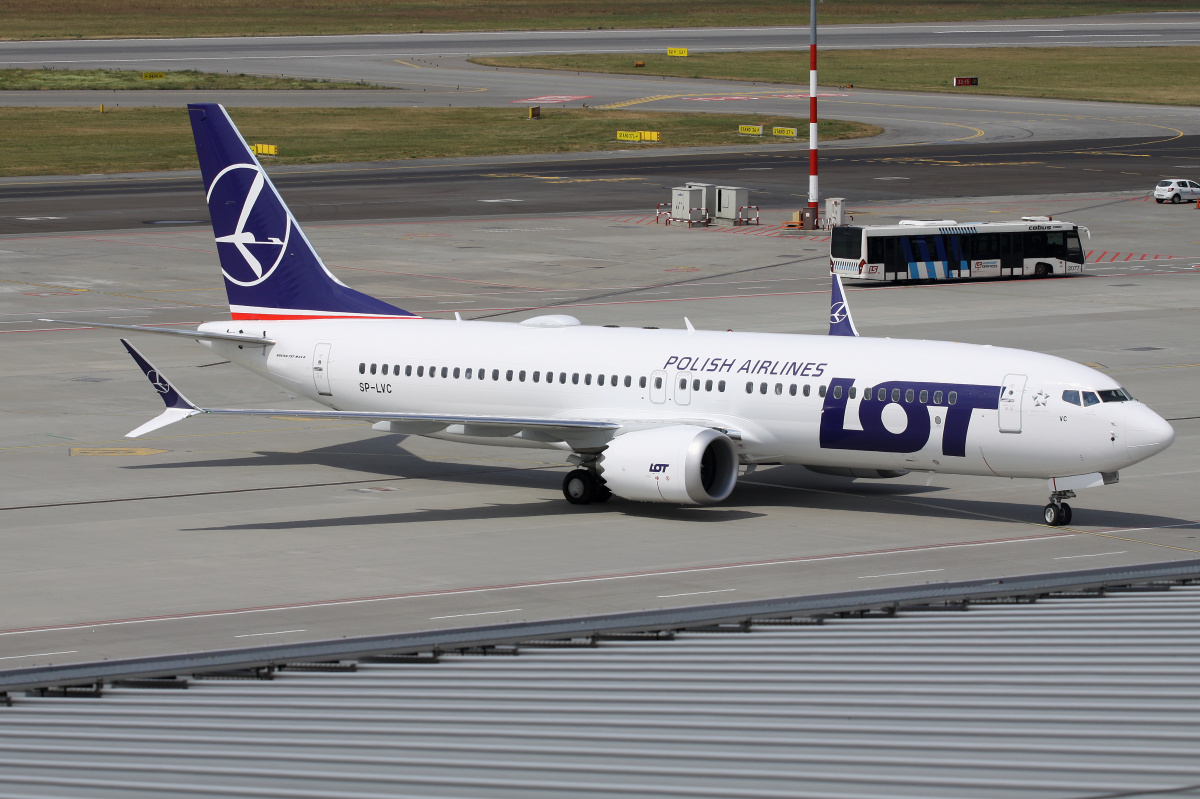 SP-LVC (Aircraft » EPWA Spotting » Boeing 737-8 MAX » LOT Polish Airlines)