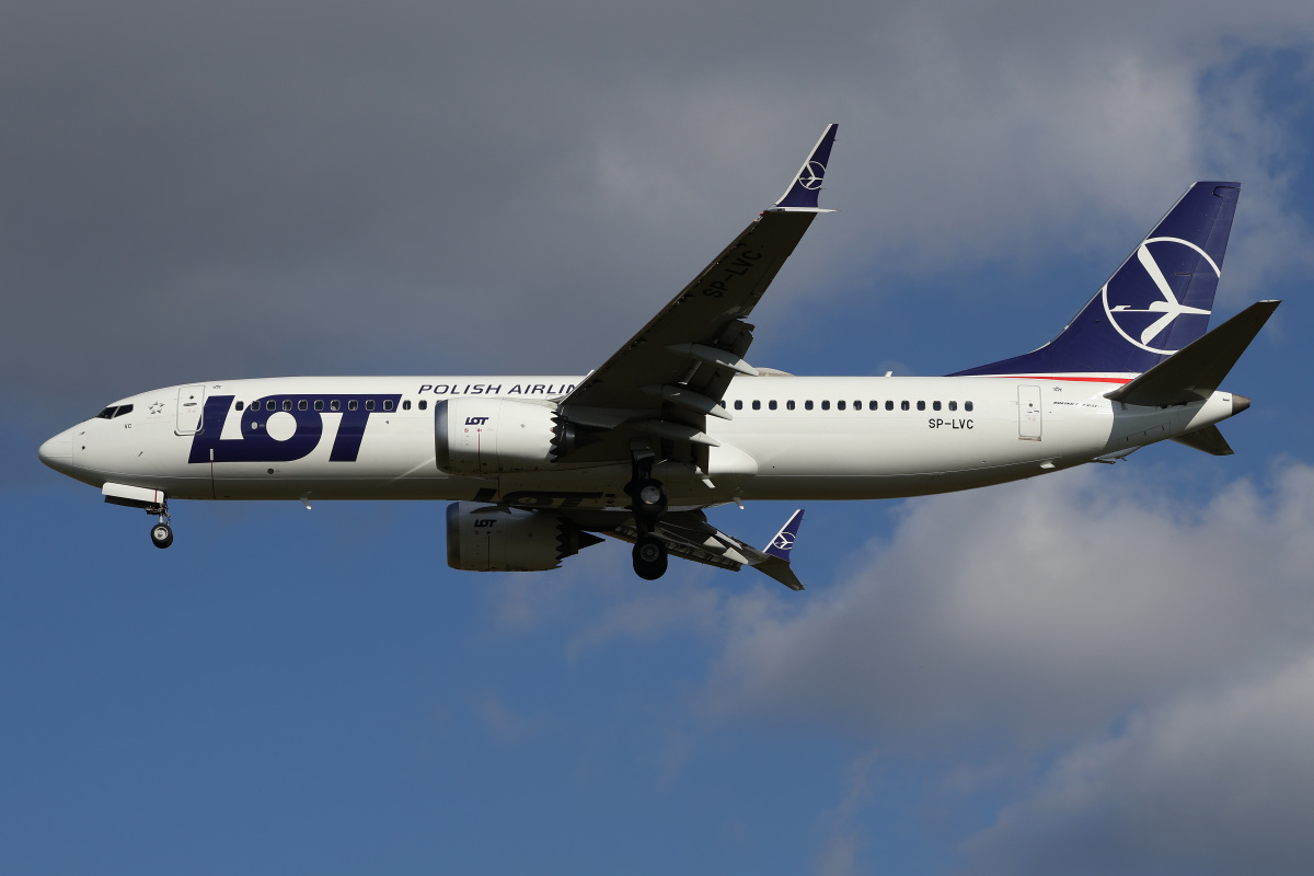 SP-LVC (Samoloty » Spotting na EPWA » Boeing 737-8 MAX » Polskie Linie Lotnicze LOT)