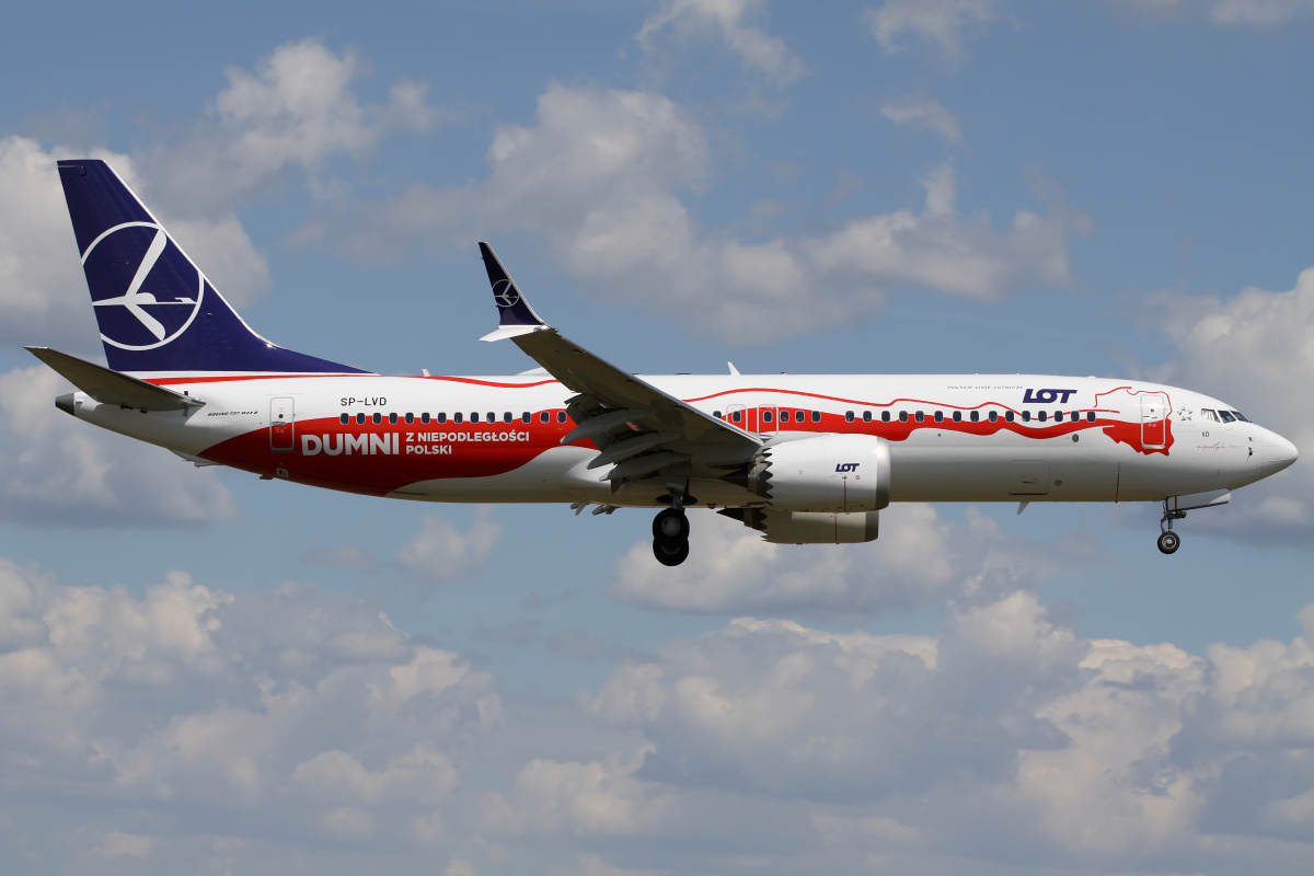 SP-LVD ("Proud of Poland's Independence" livery) (Aircraft » EPWA Spotting » Boeing 737-8 MAX » LOT Polish Airlines)