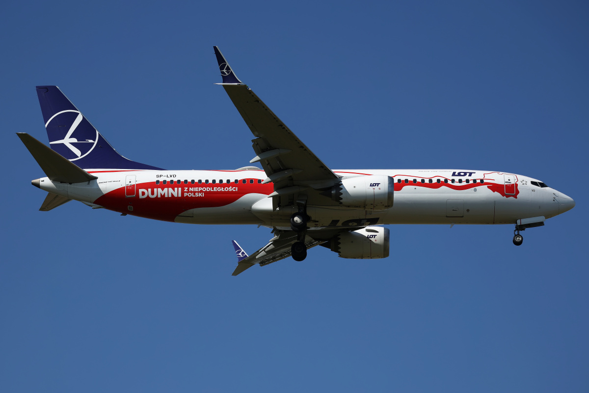SP-LVD ("Proud of Poland's Independence" livery) (Aircraft » EPWA Spotting » Boeing 737-8 MAX » LOT Polish Airlines)