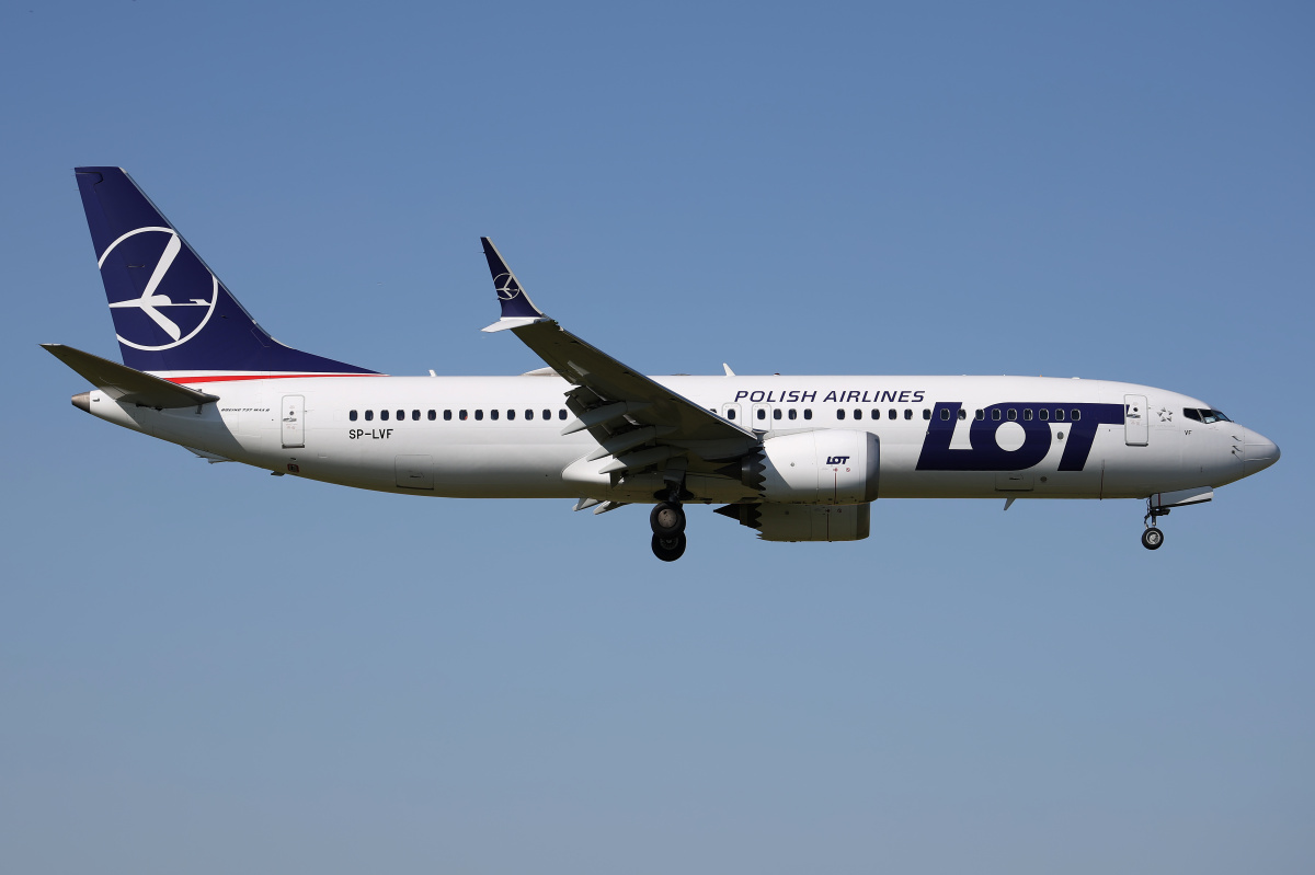 SP-LVF (Aircraft » EPWA Spotting » Boeing 737-8 MAX » LOT Polish Airlines)