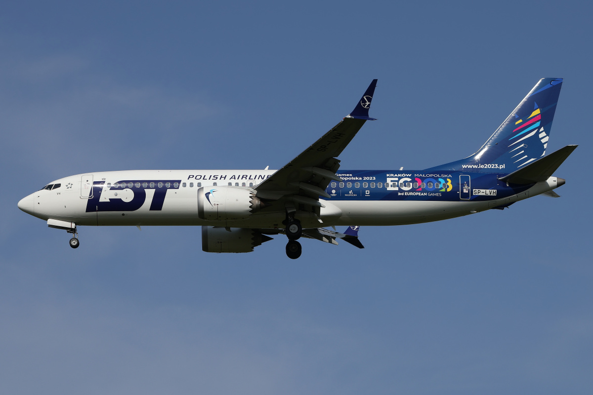 SP-LVH ("3rd European Games 2023" wrap) (Aircraft » EPWA Spotting » Boeing 737-8 MAX » LOT Polish Airlines)