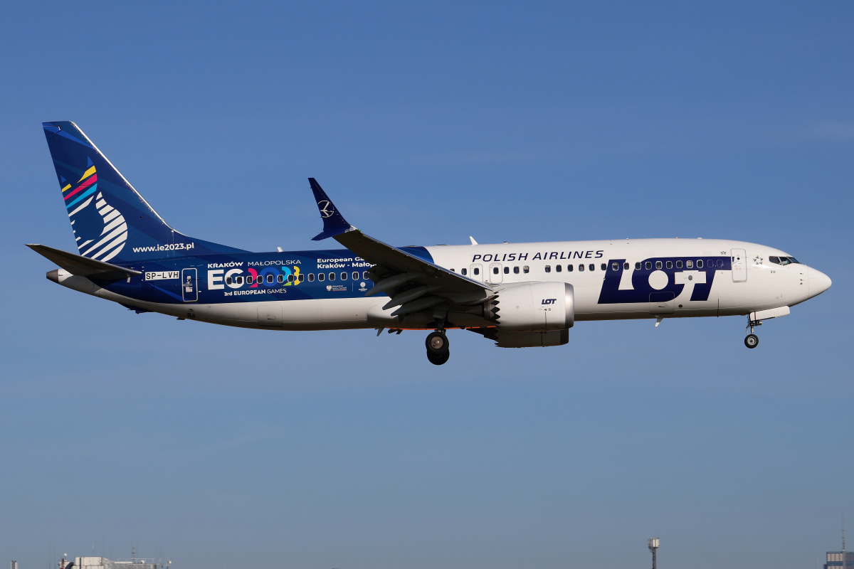 SP-LVH ("3rd European Games 2023" wrap) (Aircraft » EPWA Spotting » Boeing 737-8 MAX » LOT Polish Airlines)